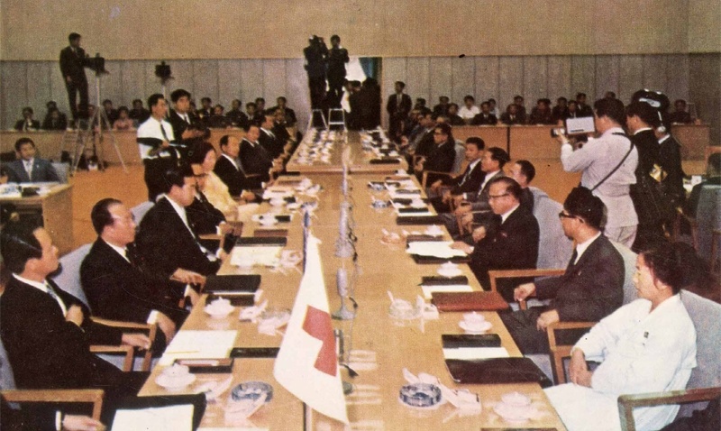1972년 8월 30일 평양 대동강 회관에서 개최된 남북적십자 제1차 본회담. 1천만 남북 이산가족들의 재결합을 주선하기 위해 열렸다. / 사진=통일부